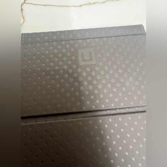 iPad Pro 11-inch Stand Case - Picture 9 of 13